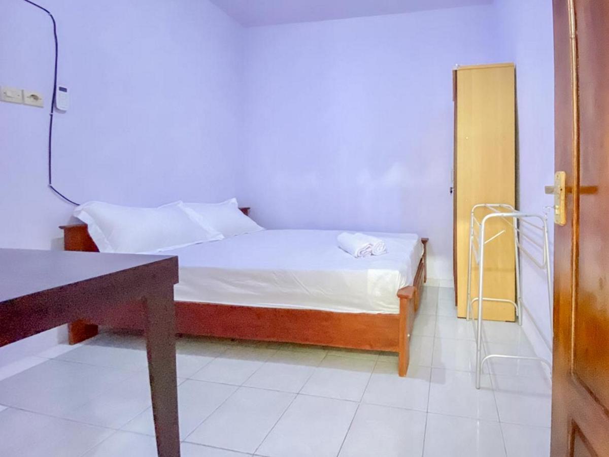 Griya Asri Syariah Mitra Reddoorz Hotel Rogojampi Kültér fotó